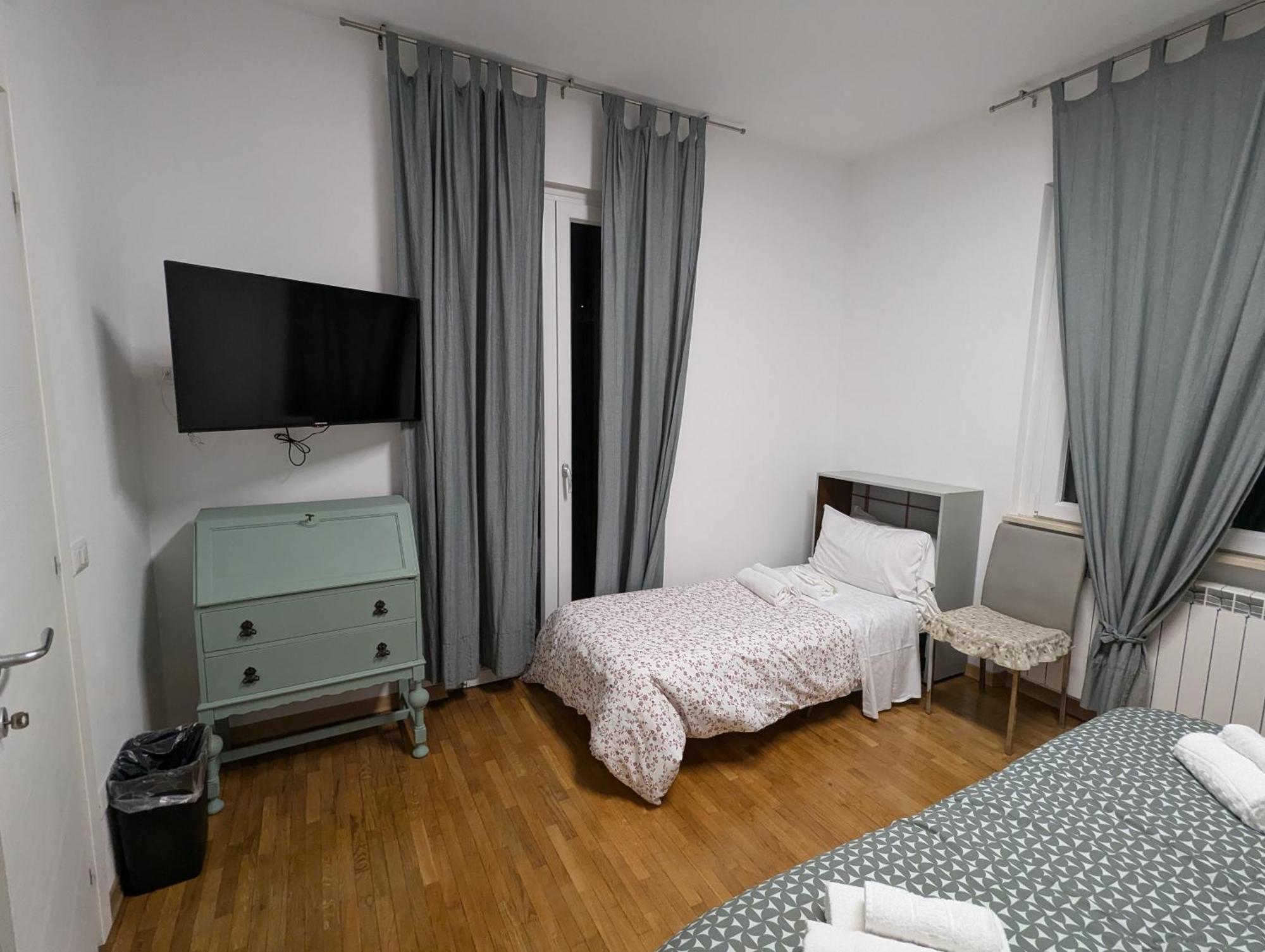 شقة Galteri Housing 1 Terrazzo Privato Con Vista بيرودجا المظهر الخارجي الصورة