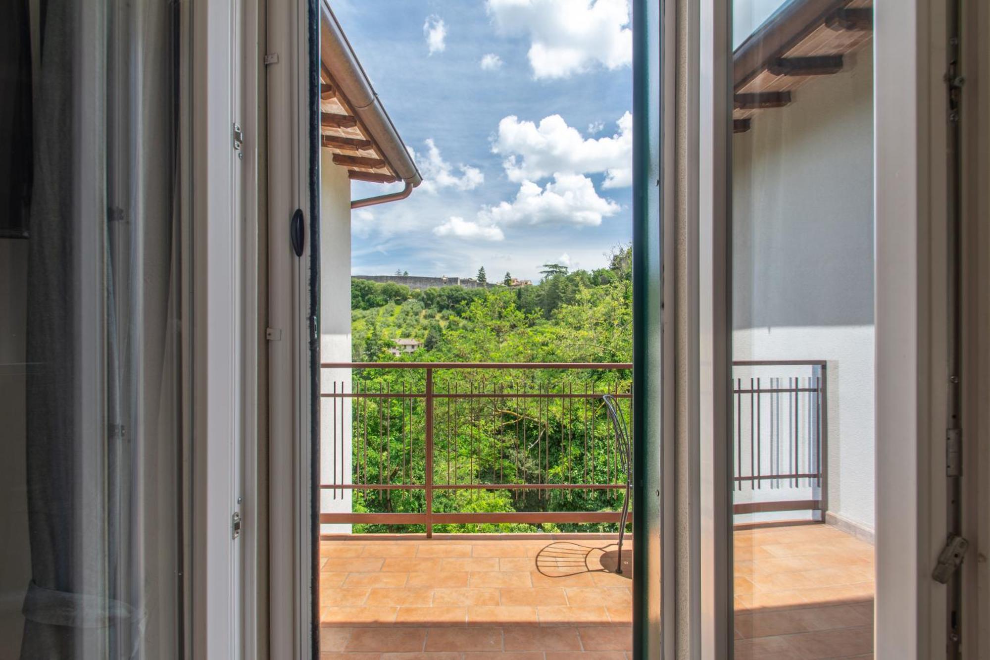 شقة Galteri Housing 1 Terrazzo Privato Con Vista بيرودجا المظهر الخارجي الصورة